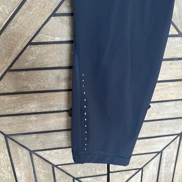 LuluLemon Navy Leggings Size 14 - Picture 2 of 5